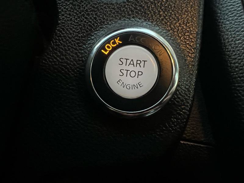 Used 2013 INFINITI G37 Journey w/ Premium Pkg image 24