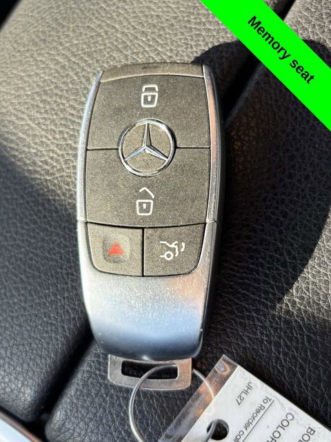 Used 2021 Mercedes-Benz GLC 300 4MATIC image 24