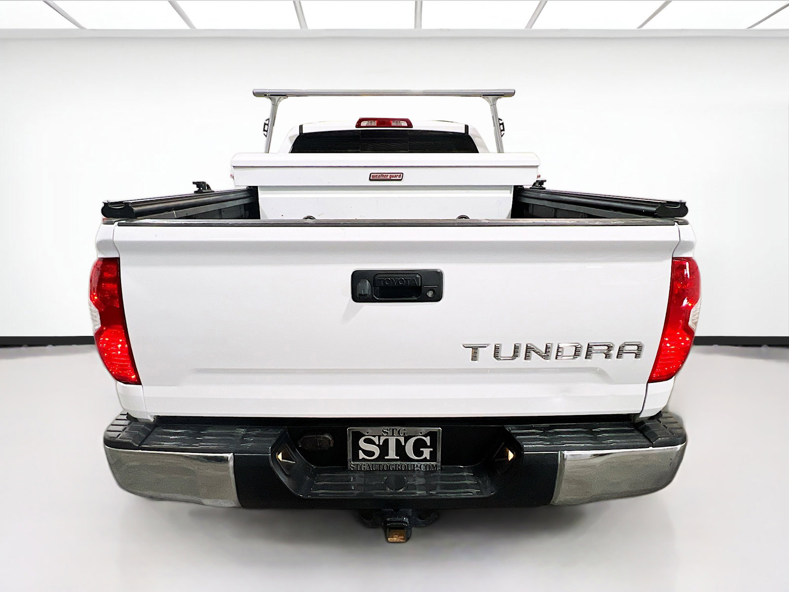 Used 2018 Toyota Tundra SR5 RWD image 5