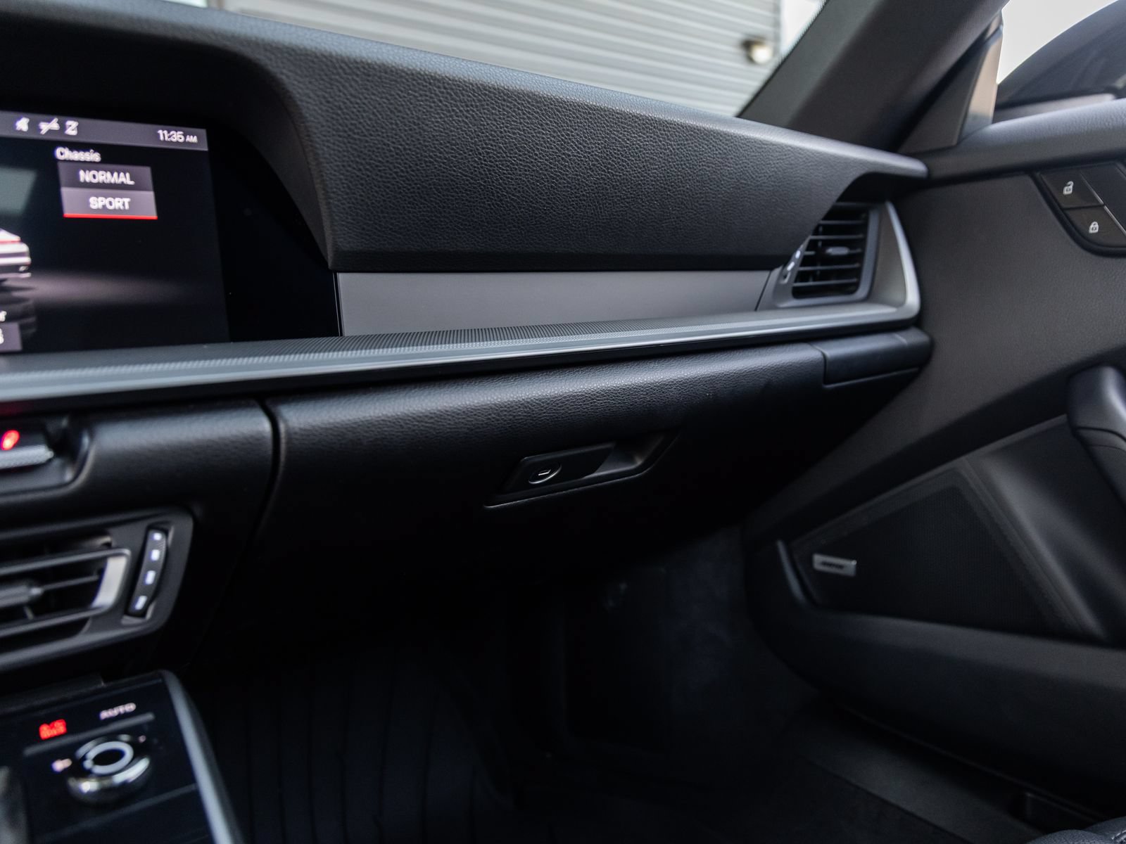Certified 2021 Porsche 911 Carrera RWD image 30