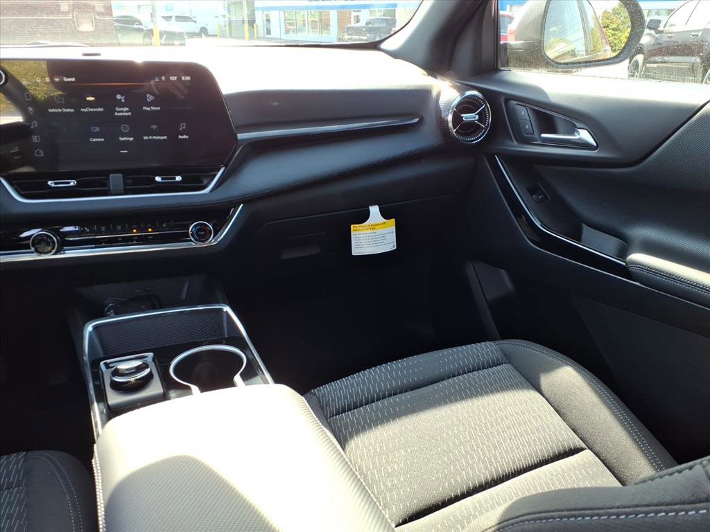 New 2026 Chevrolet Equinox LT w/ Safety and Technology Package image 6