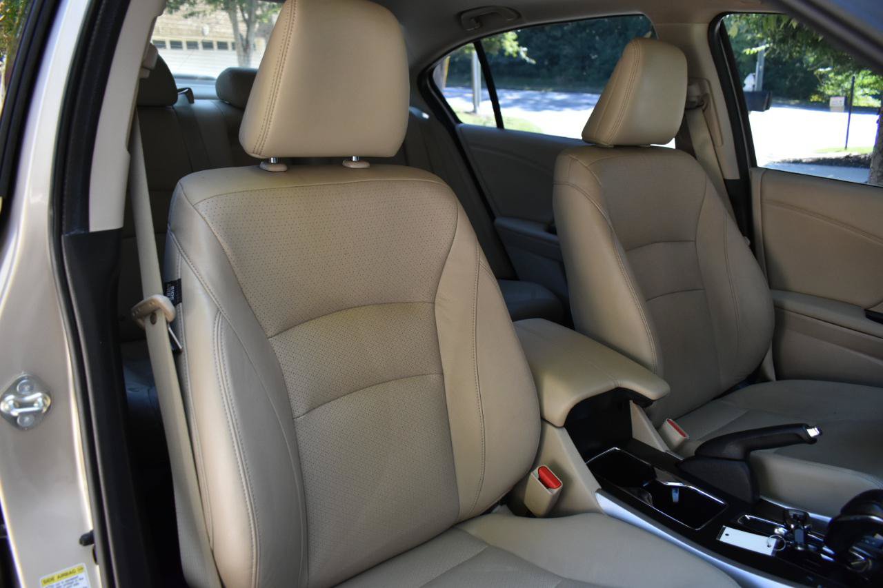 Used 2015 Honda Accord EX-L image 32