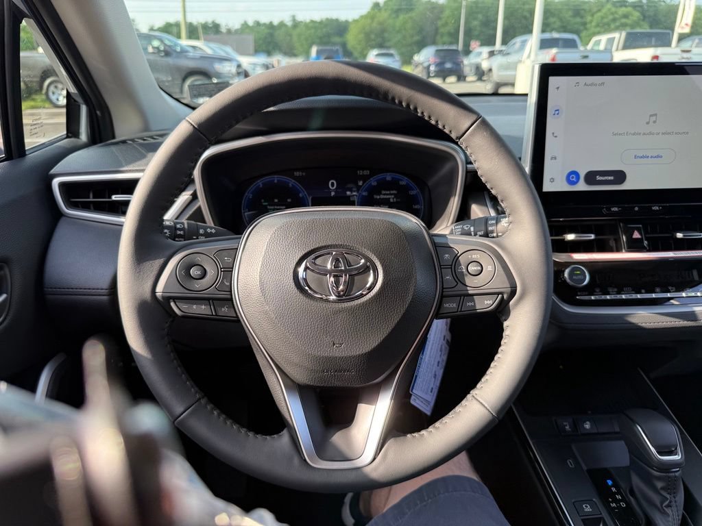 Used 2026 Toyota Corolla Cross XLE w/ Convenience Package AWD/4WD image 9