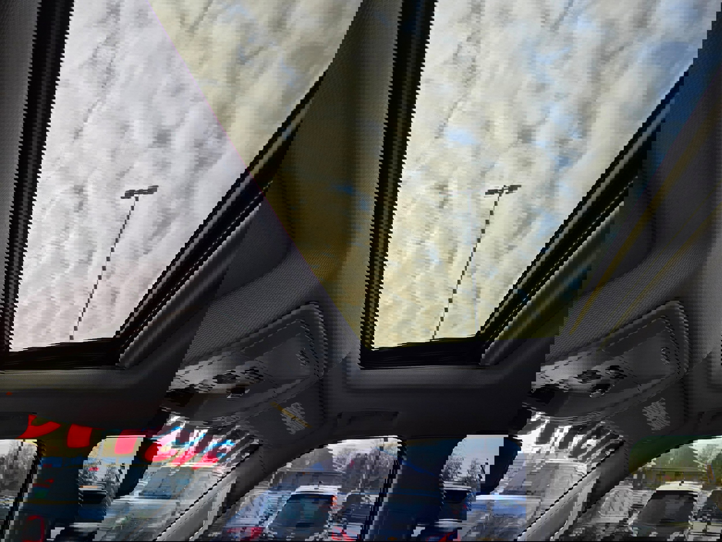 Used 2016 GMC Yukon XL Denali w/ Open Road Package image 8