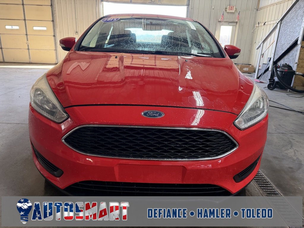Used 2015 Ford Focus SE image 2