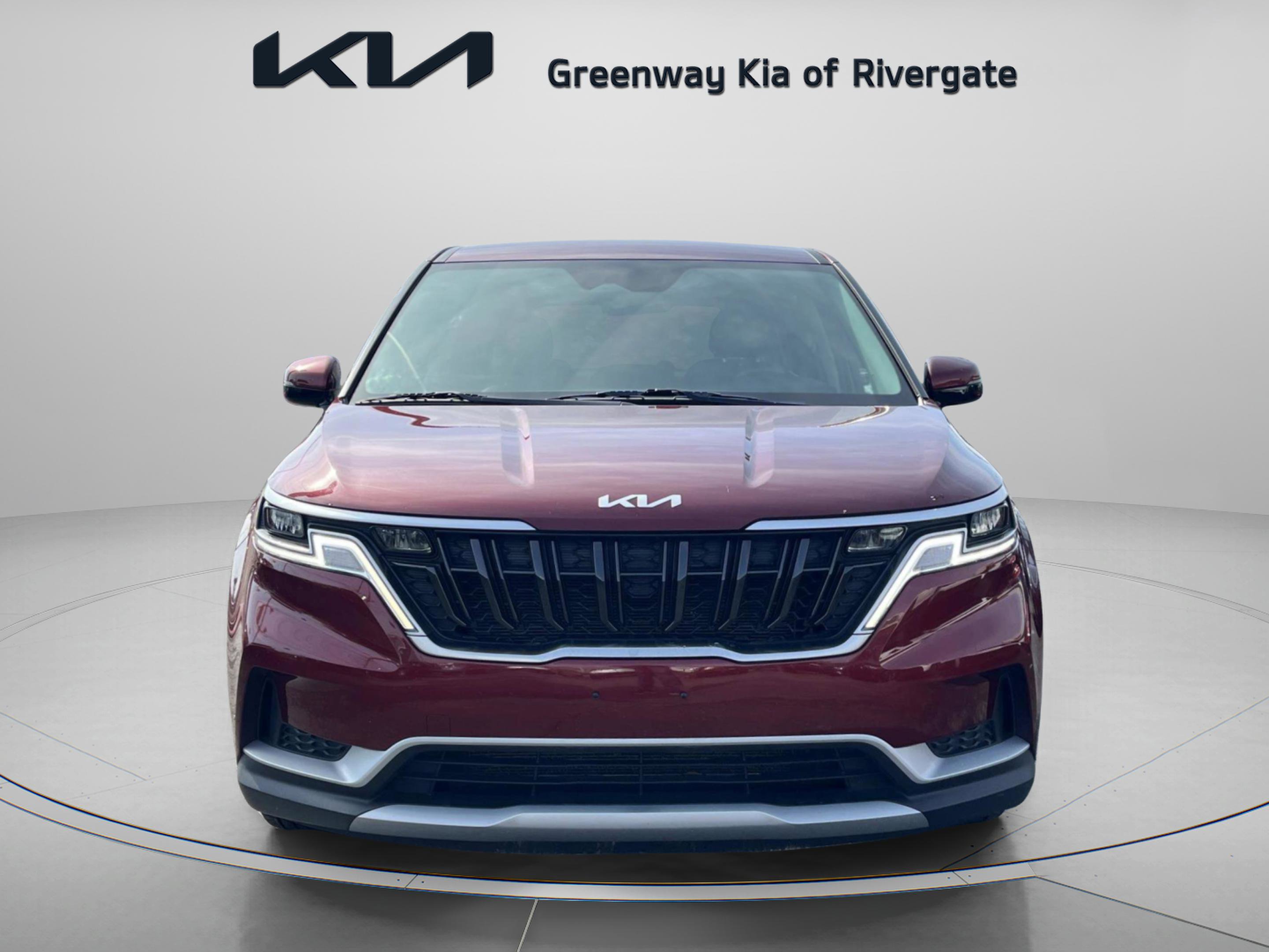 Used 2024 Kia Carnival LX image 2