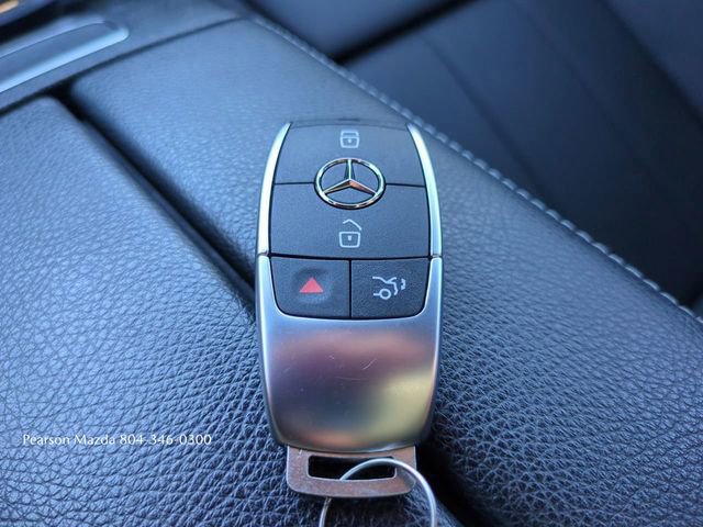 Used 2021 Mercedes-Benz GLB 250 4MATIC image 30