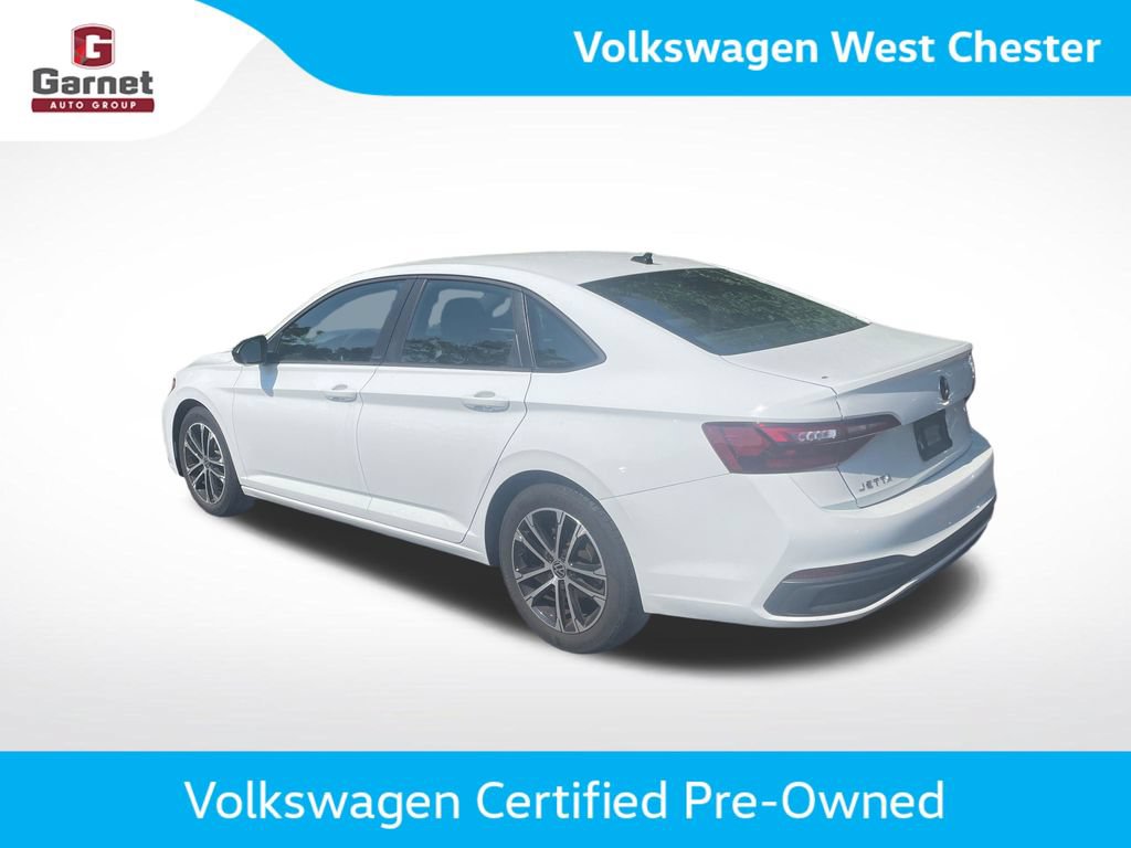 Certified 2023 Volkswagen Jetta Sport FWD image 3