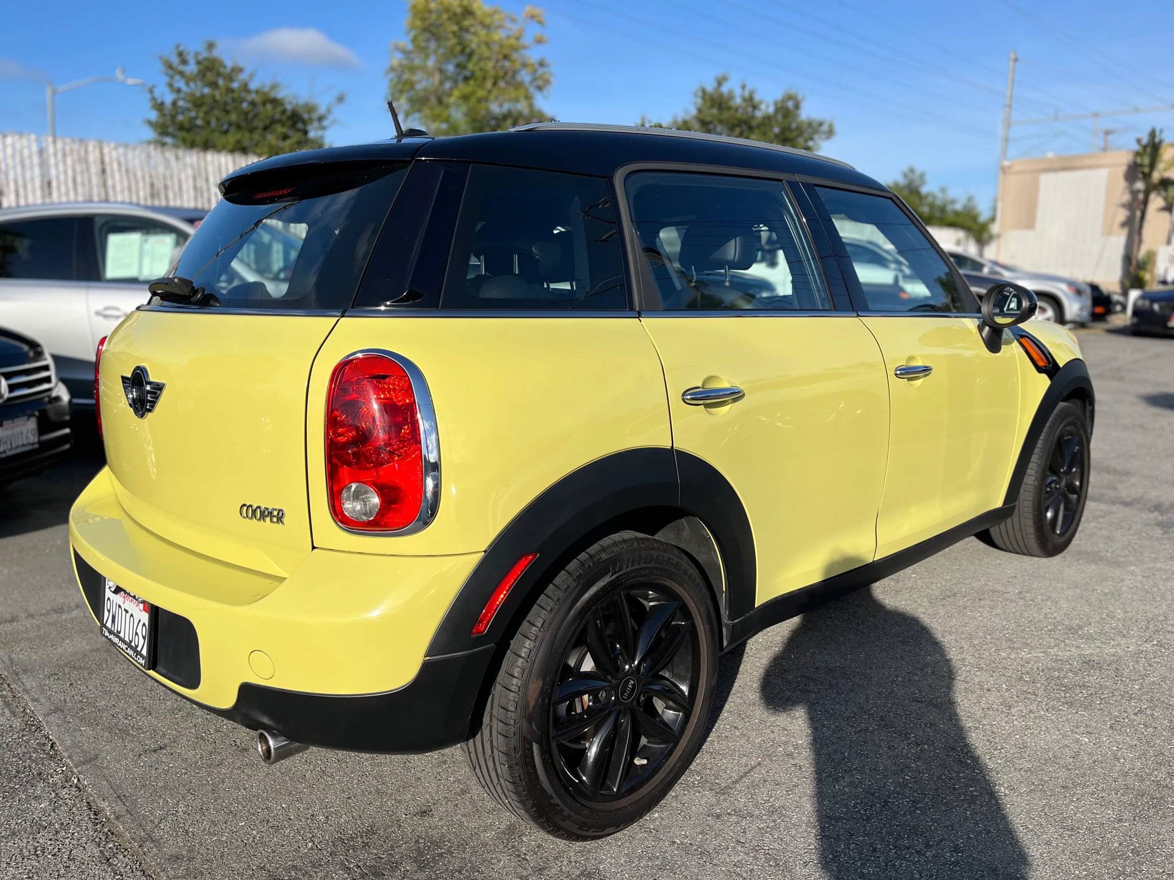 Used 2012 MINI Cooper Countryman FWD image 7