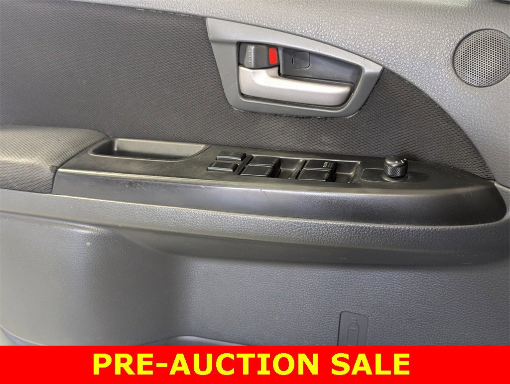 Used 2011 Suzuki SX4 AWD Hatchback image 14