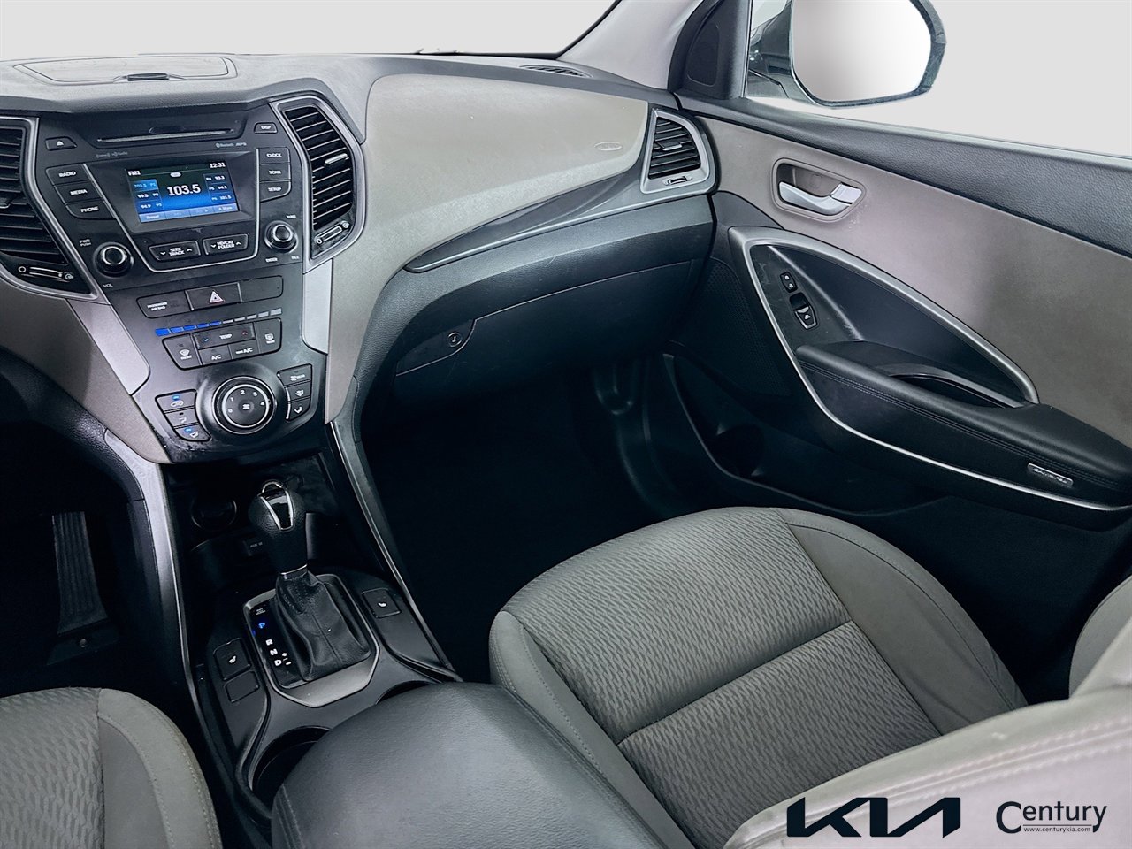 Used 2016 Hyundai Santa Fe SE image 21