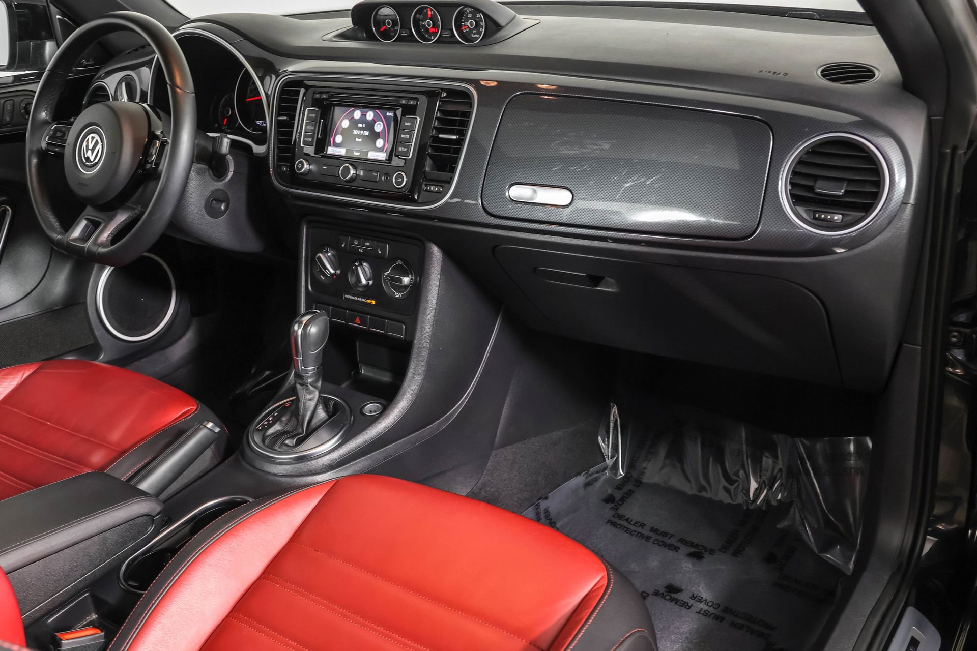 Used 2014 Volkswagen Beetle R-Line image 40