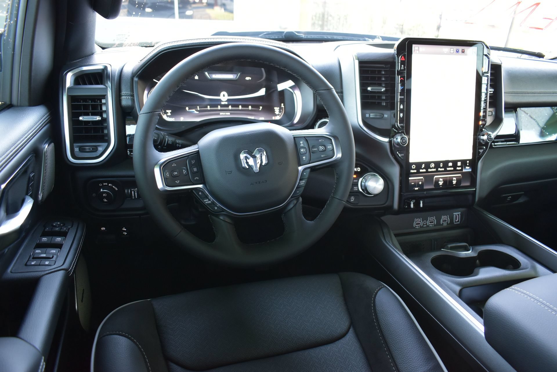 New 2026 RAM 1500 Laramie w/ Advanced Safety Group II AWD/4WD image 17