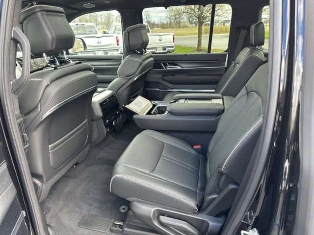 New 2024 Jeep Grand Wagoneer Series II Obsidian w/ Quick Order Packagew 28T AWD/4WD image 22