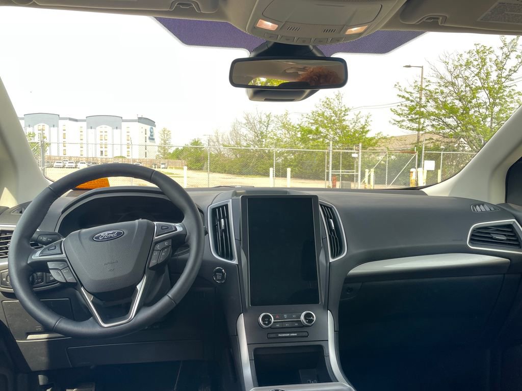 Used 2024 Ford Edge SEL w/ Convenience Package AWD/4WD image 13