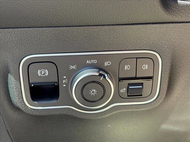 Certified 2025 Mercedes-Benz GLB 250 GLB 250 image 17