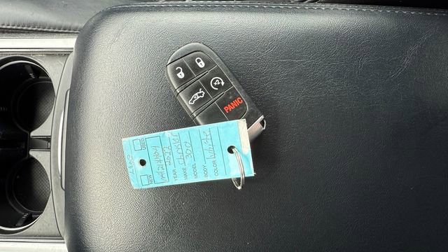 Used 2022 Chrysler 300 Touring L image 29