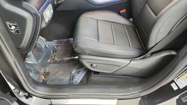 Used 2025 Mercedes-Benz GLS 450 4MATIC image 38