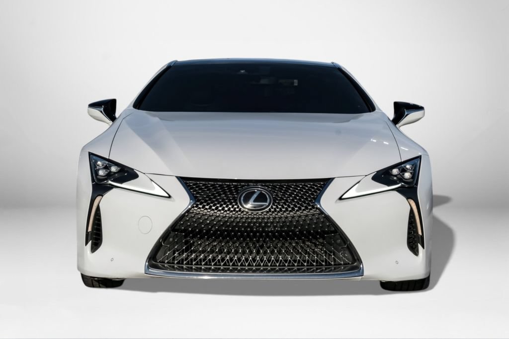 Used 2018 Lexus LC 500 Coupe w/ Touring Package RWD image 3