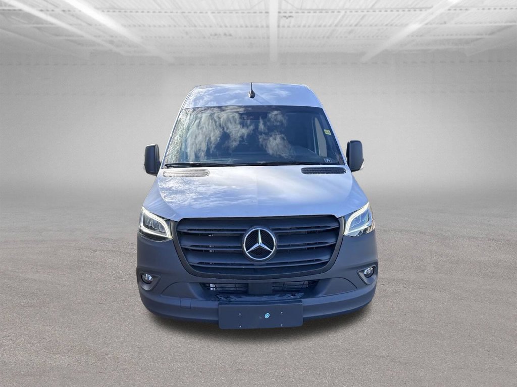 Used 2024 Mercedes-Benz Sprinter 3500 image 8