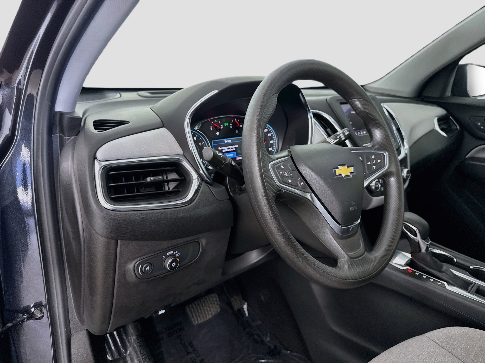 Used 2022 Chevrolet Equinox LS w/ LS Convenience Package FWD image 11