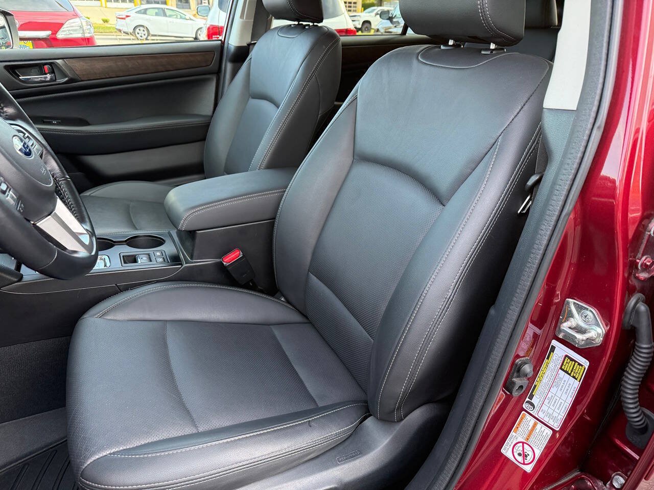 Used 2016 Subaru Outback 2.5i Limited AWD/4WD image 13