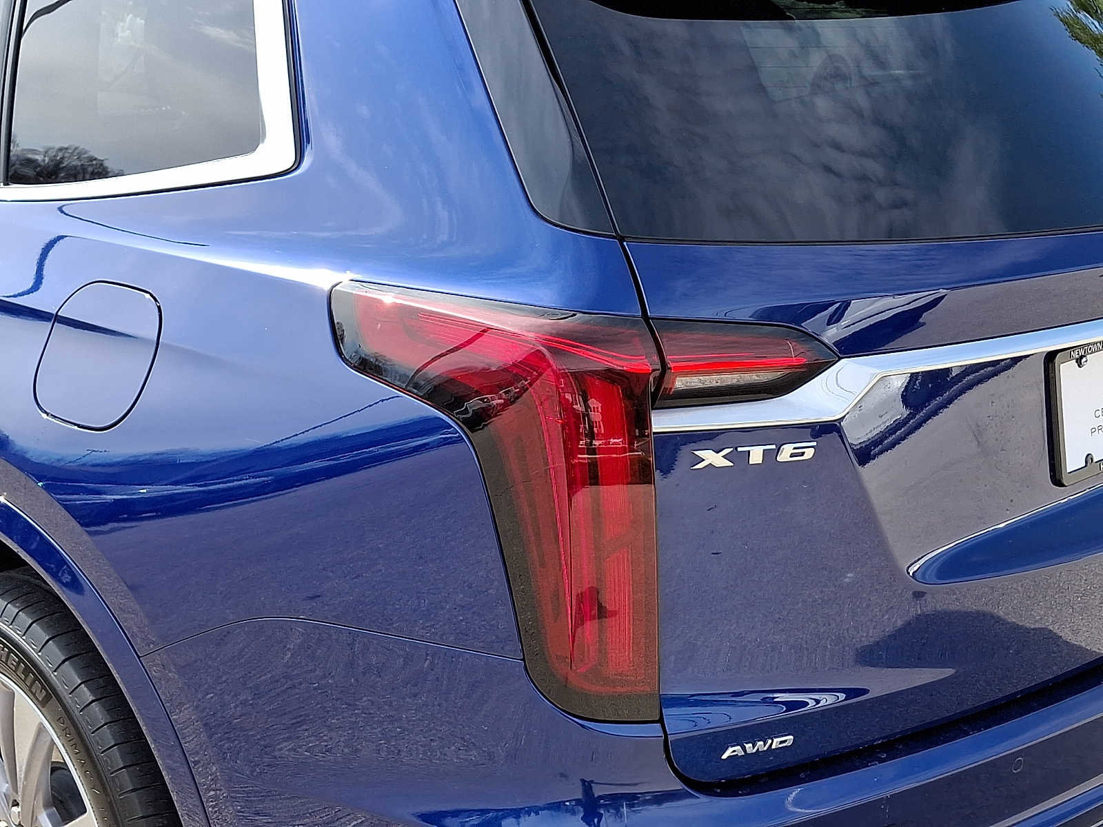 Certified 2023 Cadillac XT6 Premium Luxury image 12