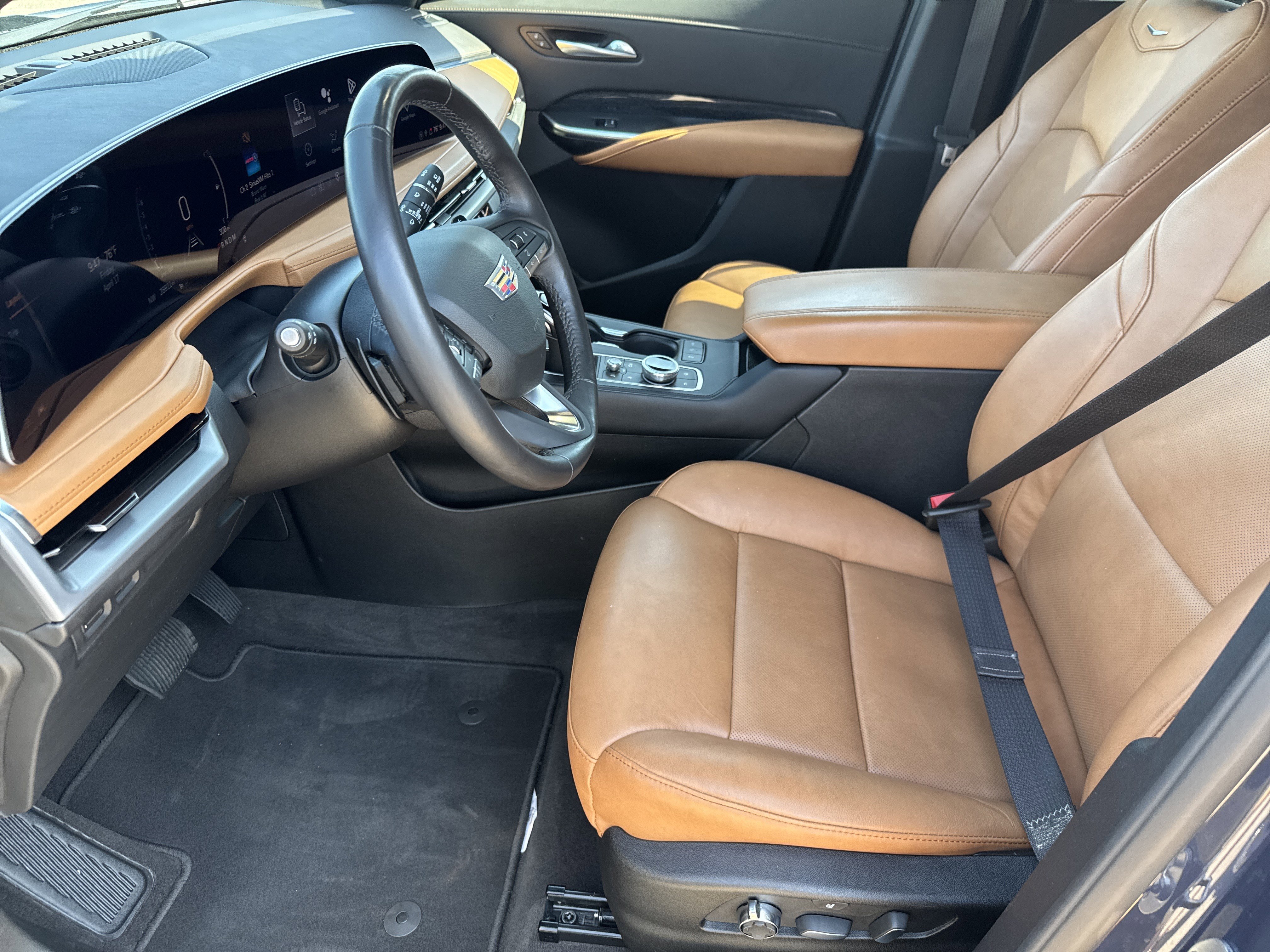 Used 2024 Cadillac XT4 Premium Luxury FWD image 10