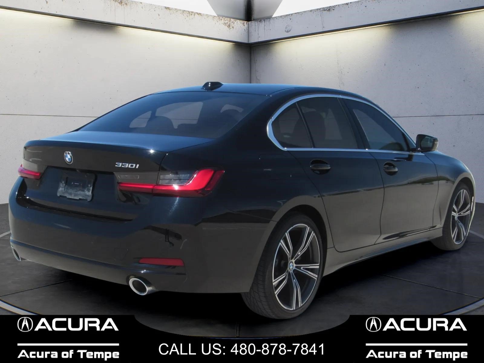Used 2024 BMW 330i Sedan w/ Premium Package RWD image 5