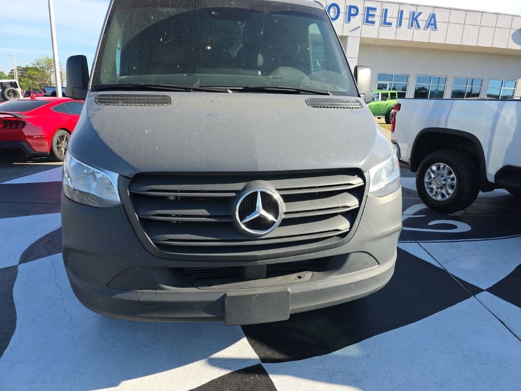 Used 2022 Mercedes-Benz Sprinter 144 Cargo image 8