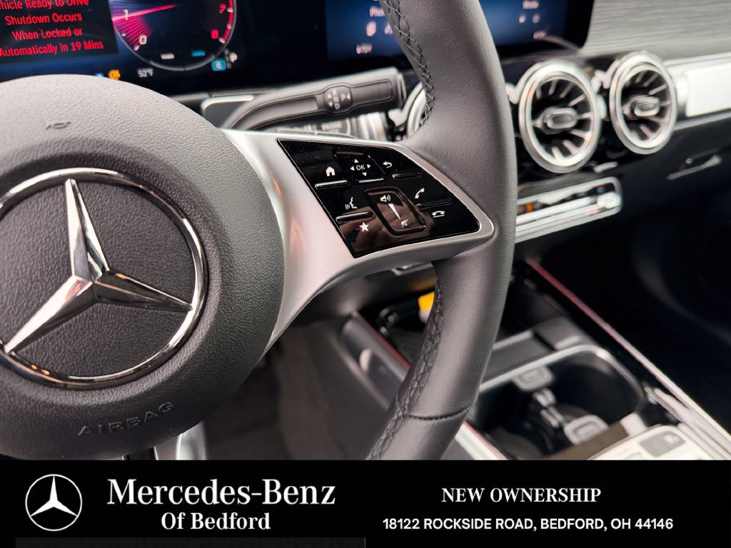 Used 2026 Mercedes-Benz GLB 250 4MATIC image 12