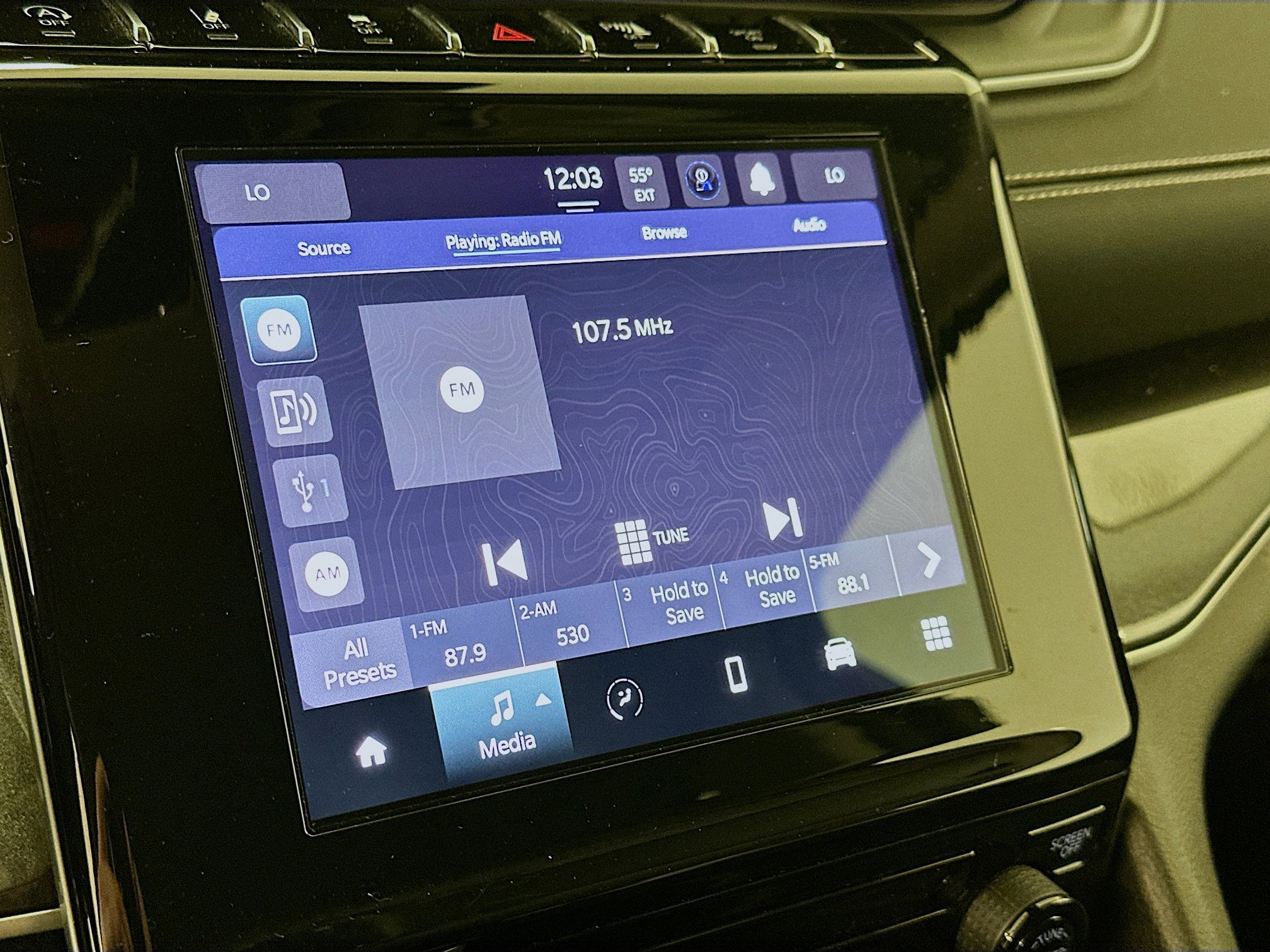 Used 2023 Jeep Grand Cherokee Laredo AWD/4WD image 21