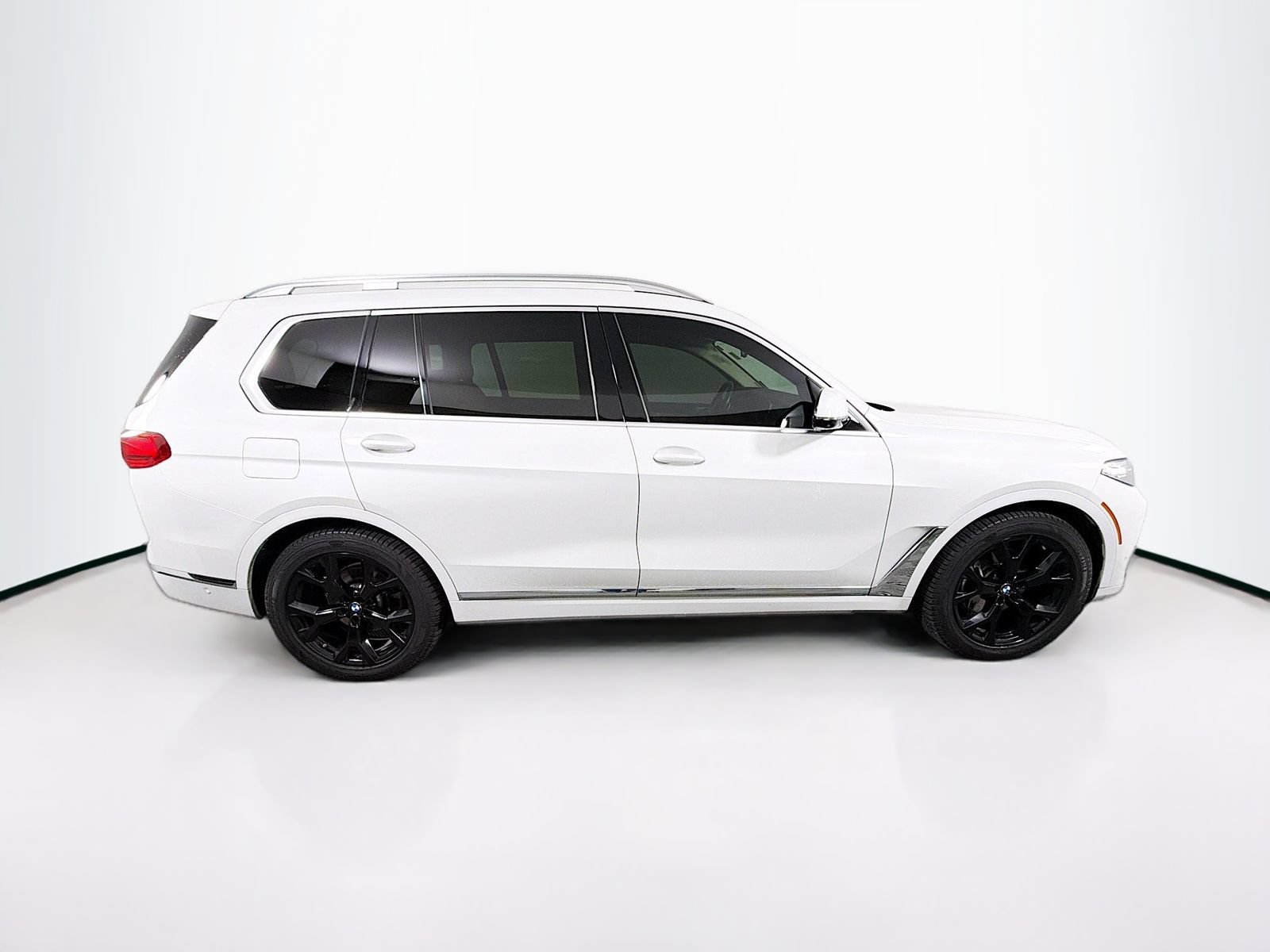 Used 2021 BMW X7 xDrive40i w/ Premium Package AWD/4WD image 8