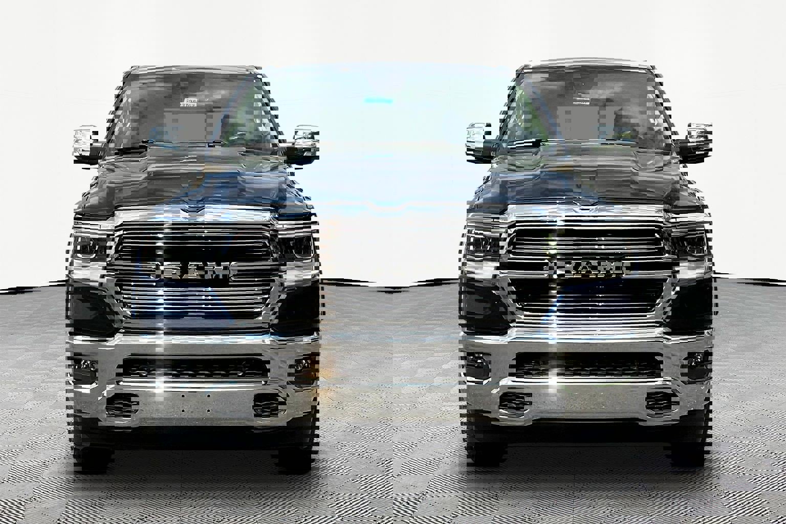 Used 2020 RAM 1500 Laramie image 2