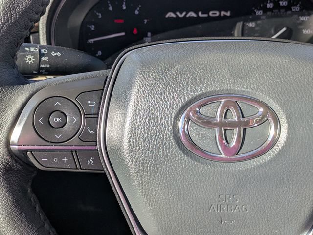 Used 2022 Toyota Avalon XLE image 19
