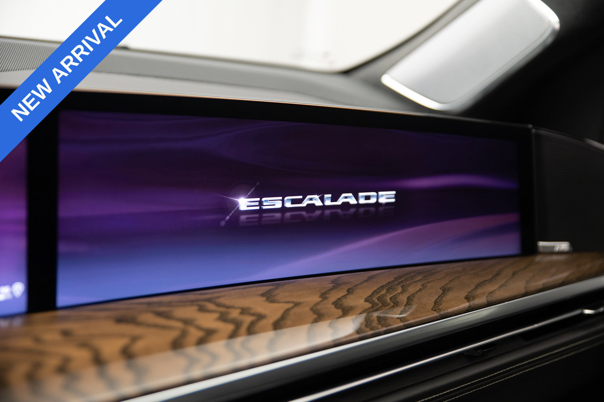 Used 2025 Cadillac Escalade Sport Platinum w/ LPO, Floor Liner Package AWD/4WD image 37