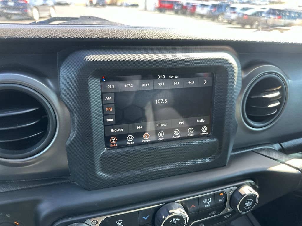 Used 2022 Jeep Wrangler Unlimited Willys image 16