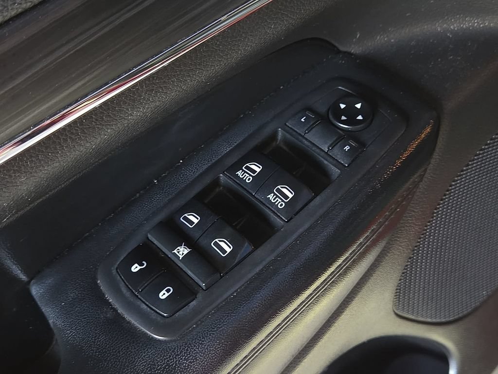 Used 2019 Jeep Grand Cherokee Limited RWD image 18