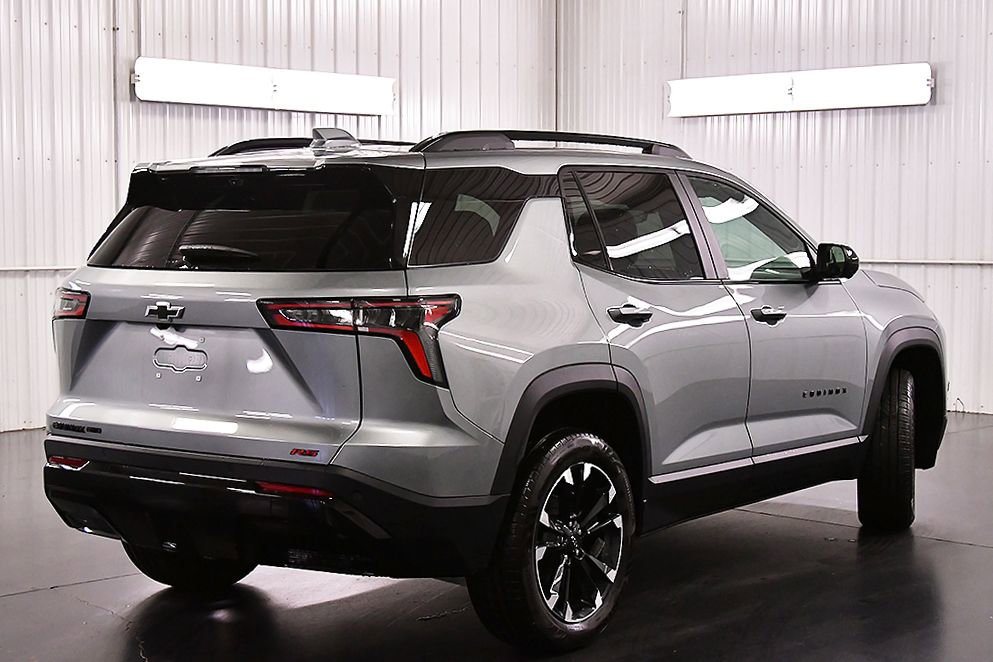 New 2026 Chevrolet Equinox RS w/ Safety and Technology Package image 7