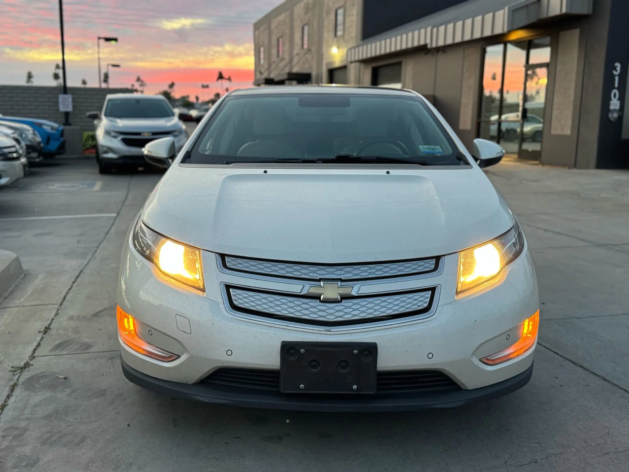 Used 2011 Chevrolet Volt Premium w/ Premium Trim Package image 3