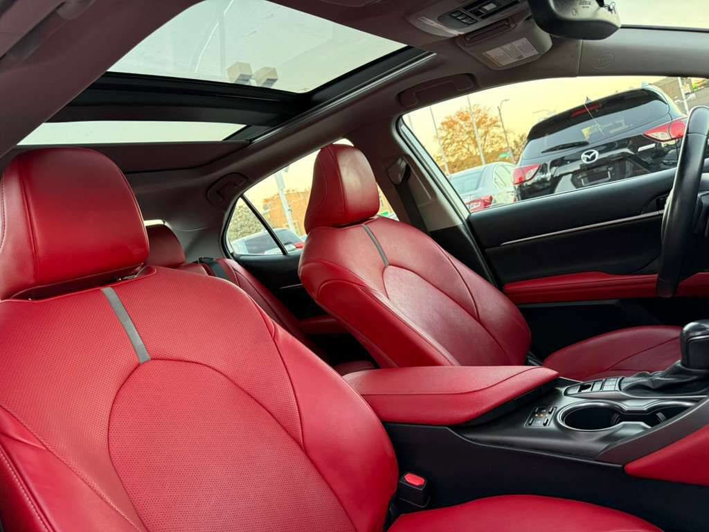 Used 2021 Toyota Camry XSE w/ Navigation Package image 21