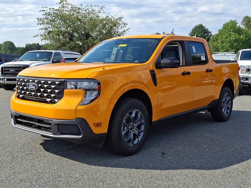 New 2026 Ford Maverick XLT w/ Equipment Group 301A AWD/4WD image 2