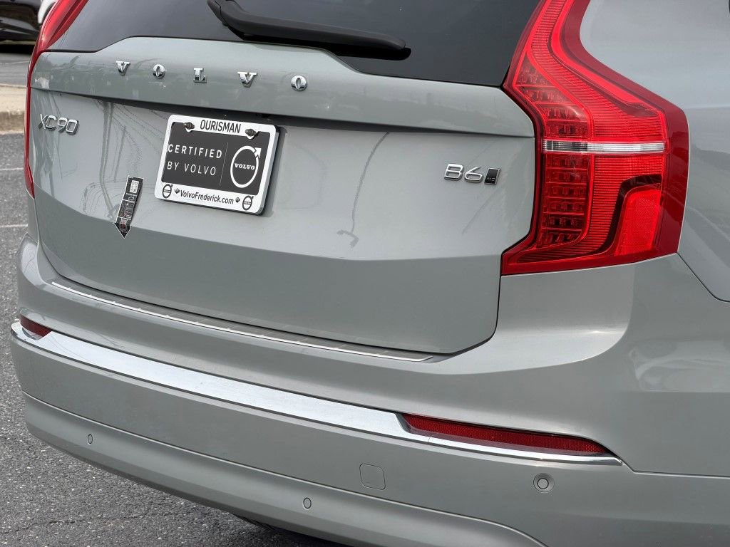 Certified 2025 Volvo XC90 B6 Plus image 12