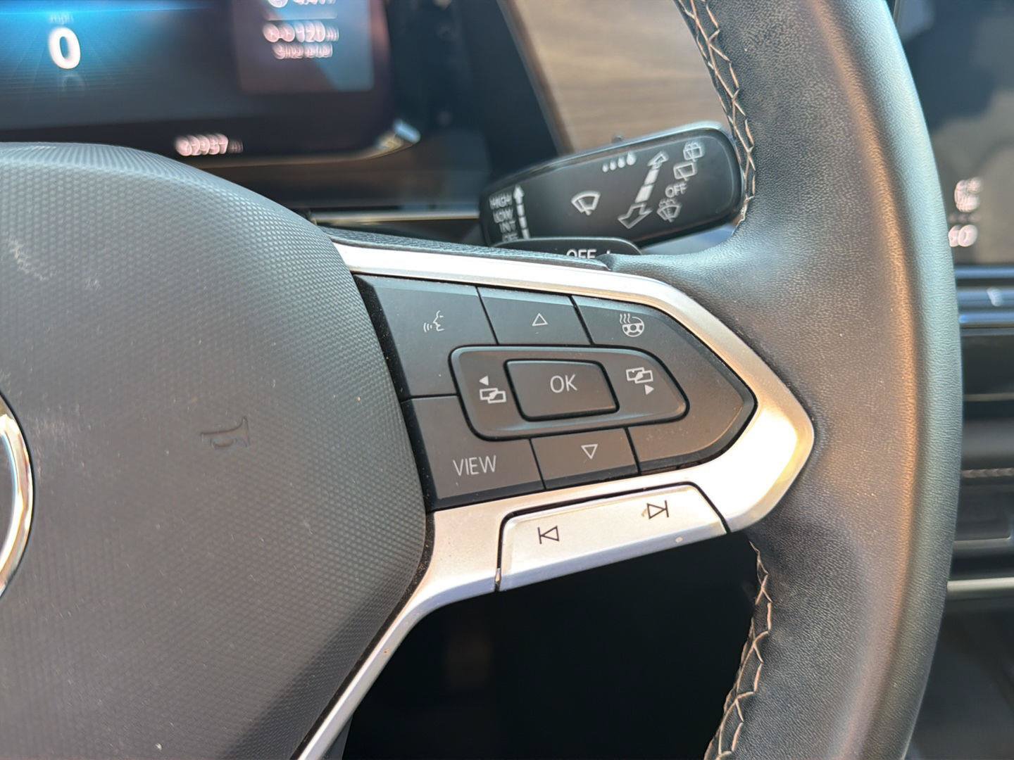 Used 2024 Volkswagen Atlas SE FWD image 27