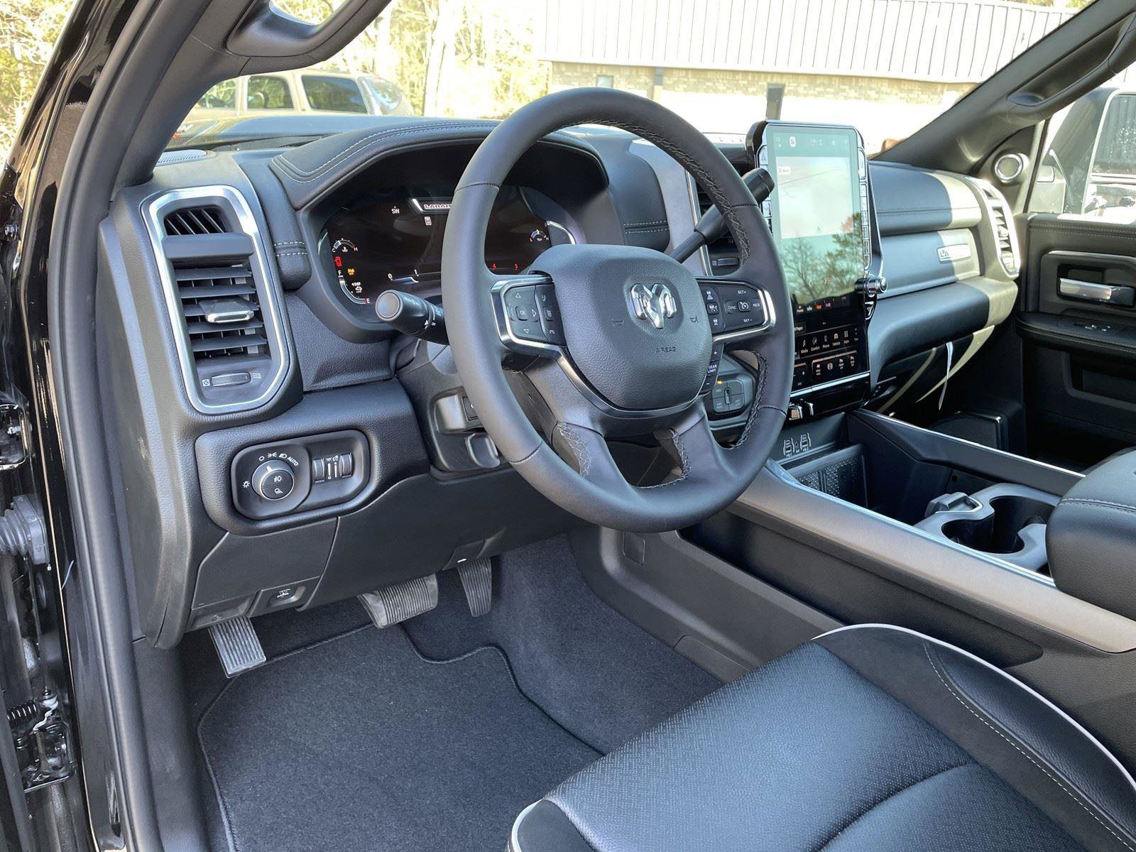 New 2026 RAM 3500 Laramie AWD/4WD image 13