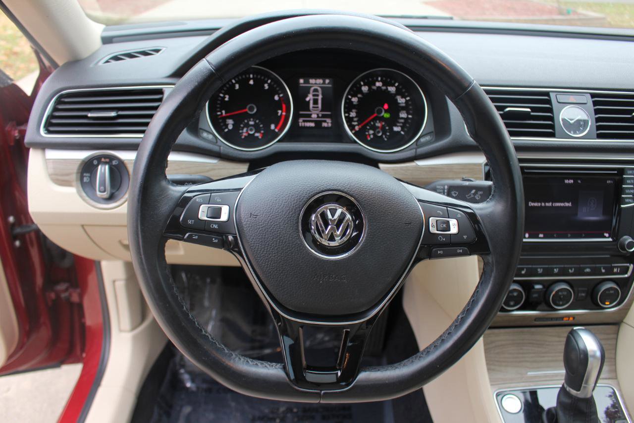 Used 2017 Volkswagen Passat 1.8T SE image 21