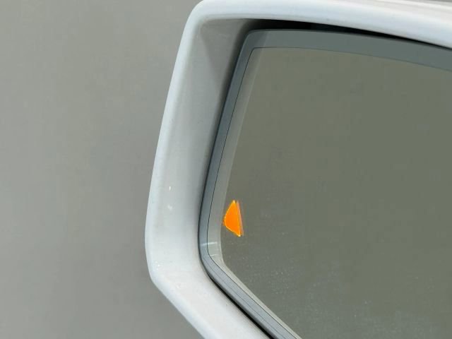 Used 2015 Mercedes-Benz E 400 Cabriolet image 16