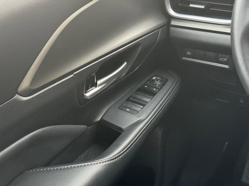 Used 2025 Toyota Grand Highlander AWD image 7