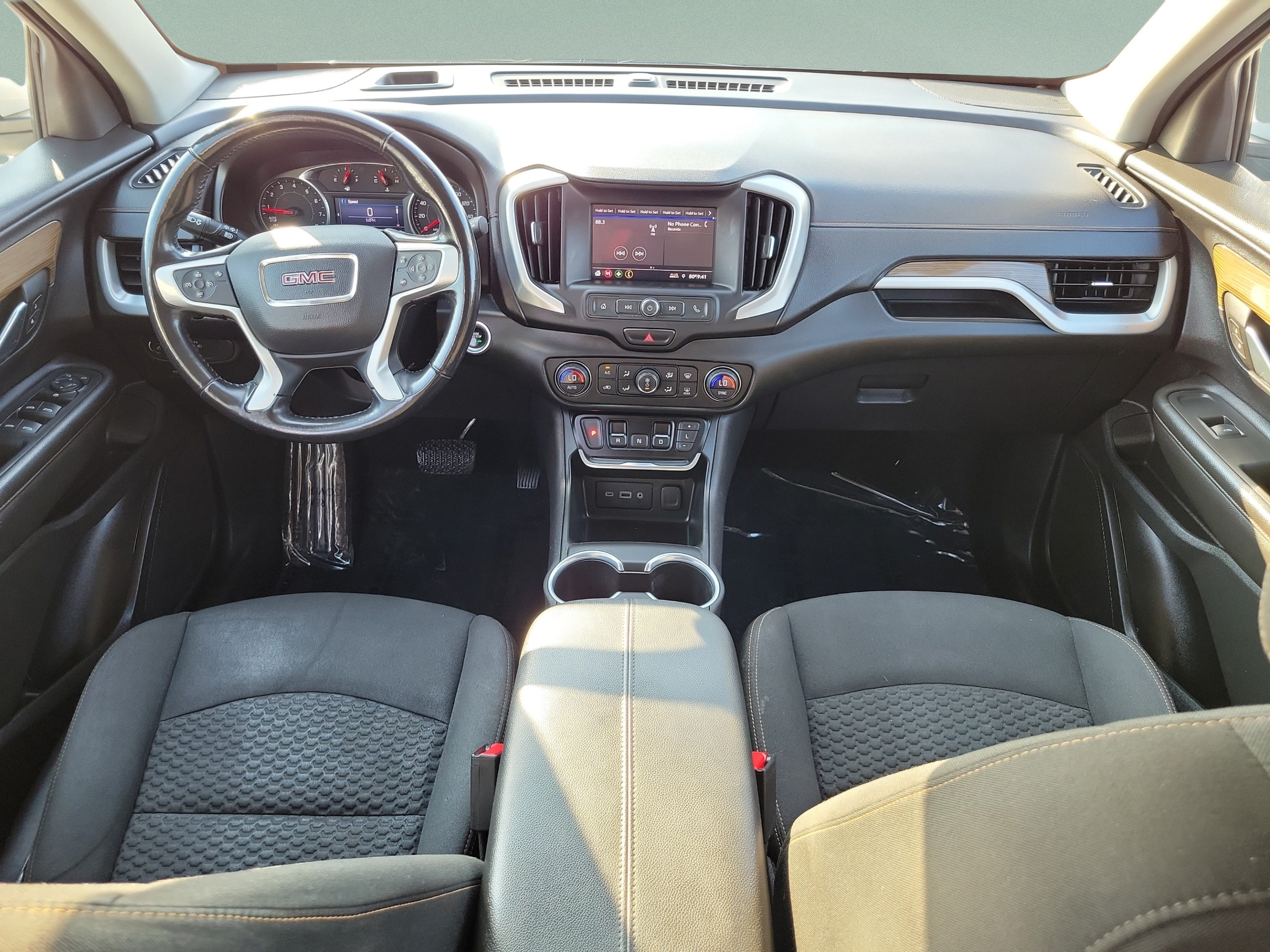 Used 2021 GMC Terrain SLE w/ Driver Convenience Package FWD image 14