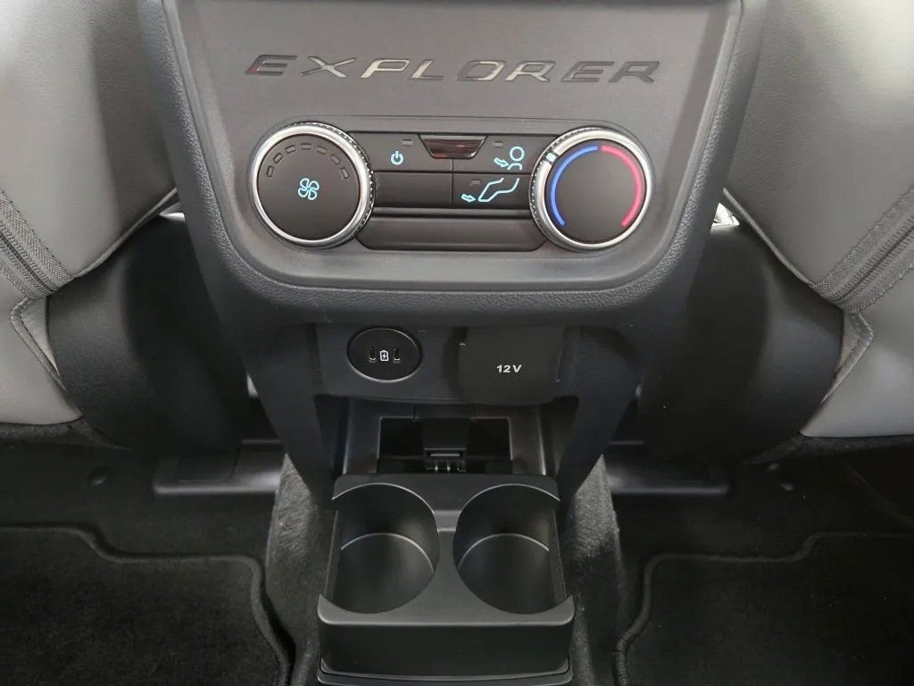 New 2026 Ford Explorer Active w/ Active Comfort Package image 28